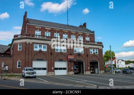 MIDDLETOWN, NY, STATI UNITI - 03 giu 2020: Middletown, NY / USA - 06/03/2020: Middletown Fire Department, Fire Station Building Exterior Foto Stock