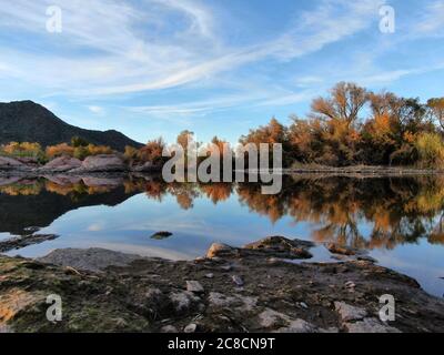 Area ricreativa di Phon D. Sutton sul Lower Salt River, appena fuori Phoenix, Arizona. Foto Stock