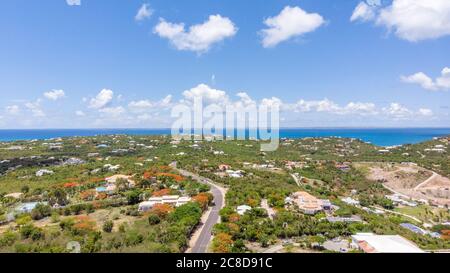 Vista aerea di Les Terres Basses/Low Land, nell'isola caraibica di St.Martin Foto Stock