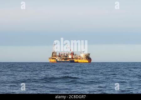 Stoccaggio di produzione flottante e scarico FPSO Foto Stock