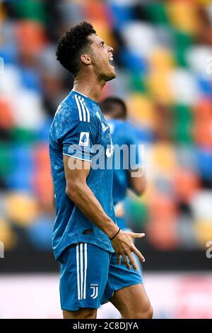 Udine, Italia. 23 luglio 2020. UDINE, ITALIA - 23 luglio 2020: Cristiano Ronaldo del Juventus FC si sbatte durante la Serie A, una partita di calcio tra Udinese Calcio e Juventus FC. (Foto di Nicolò campo/Sipa USA) Credit: Sipa USA/Alamy Live News Foto Stock