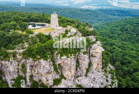 Mohonk Preserve Sky Top Tower Vista panoramica aerea in estate Foto Stock