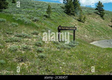 Il Pilot Index si affaccia lungo il passo montano della Beartooth Highway - Wyoming autostrada US 212 Foto Stock