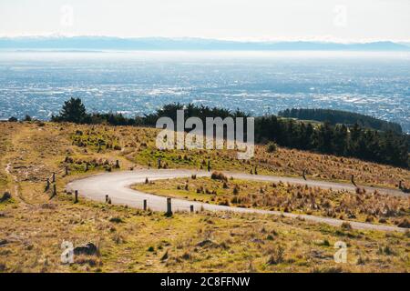 La vista sulla città di Christchurch vista dalla Thomson Scenic Reserve, Port Hills, Nuova Zelanda Foto Stock