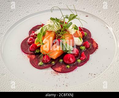 Piatto gourmet by Hotel Krone Chef de Cuisine Peter Prüfer a Weil am Rhein, Germania Foto Stock