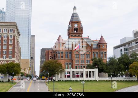 Old Red Courthouse su Dealey Plaza di Dallas Foto Stock