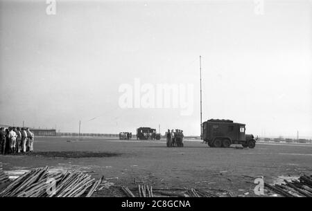 Wehrmacht Luftwaffe Kfz. 61 Mobile Fernmelde- und Funkstation - stazione di telecomunicazione mobile e radio dell'aeronautica tedesca Foto Stock