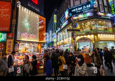 Mercato notturno di Myeongdong, Jung-GU, Chungmuro 2(i)-ga, 8-3-ga, Seoul, Foto Stock