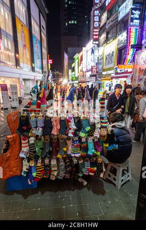 Mercato notturno di Myeongdong, Jung-GU, Chungmuro 2(i)-ga, 8-3-ga, Seoul, Foto Stock