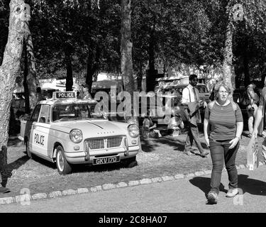 Settembre 2019 - Triumph Herald polizia Panda pattuglia auto al Goodwood Revival Foto Stock