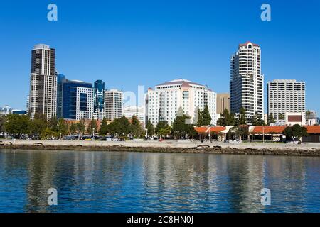 Porto di Tonno & Skyline, San Diego, California, Stati Uniti d'America Foto Stock