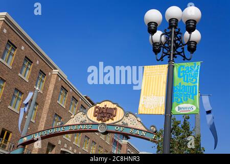 Porta arco nel quartiere Gaslamp, San Diego, California, Stati Uniti Foto Stock