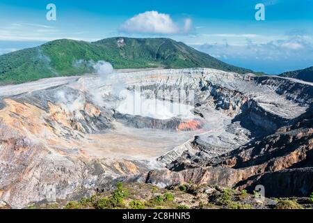 Vulcano Poas, Parco Nazionale Poas, Costa Rica, America Centrale Foto Stock