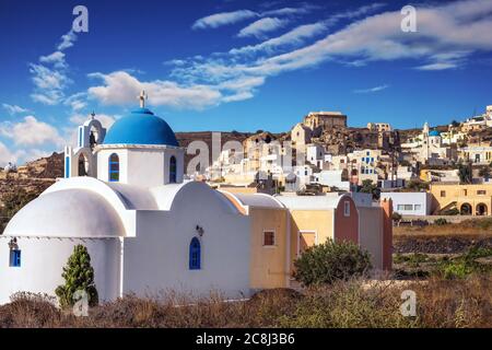 Akrotiri villaggio nella luce del mattino, Santorini isola, Grecia Foto Stock