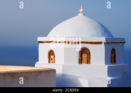 Architettura nel villaggio di Pyrgos, Santorini, Grecia Foto Stock