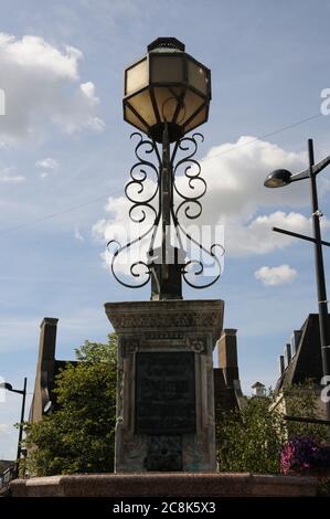 Fontana presentata alla Città di Braintree da G. Courtauld MP 1882, Braintree, Essex Foto Stock