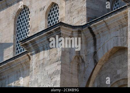 Dettagli architettonici della Moschea Suleymaniye a Istanbul Foto Stock