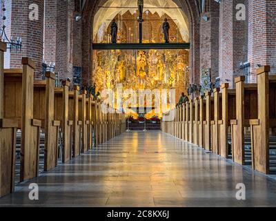 l'altare color ambra della chiesa brigitten di danzica Foto Stock