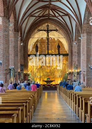 l'altare color ambra della chiesa brigitten di danzica Foto Stock