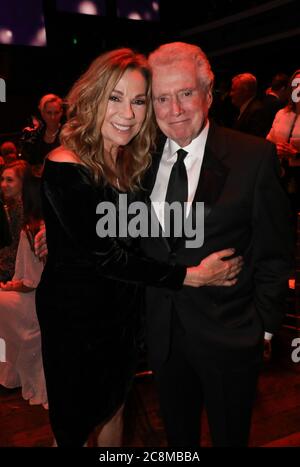 Los Angeles, California, Stati Uniti. 24 gennaio 2020. Kathie Lee Gifford e Regis Philbin al 28° gala annuale Moviguide Awards presso l'Avalon Hollywood di Los Angeles, California, il 24 gennaio 2020. Credito: Sheri Determan Foto Stock