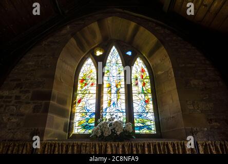 Vetrata nella chiesa di Alsop en le Dale, Derbyshire, Inghilterra. Foto Stock