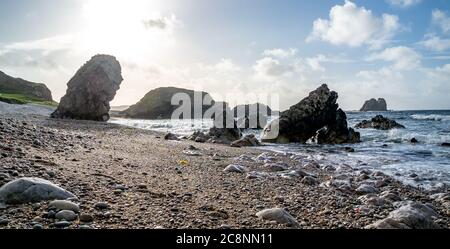 La bella costa a Maling Well, Inishowen - Contea di Donegal, Irlanda. Foto Stock