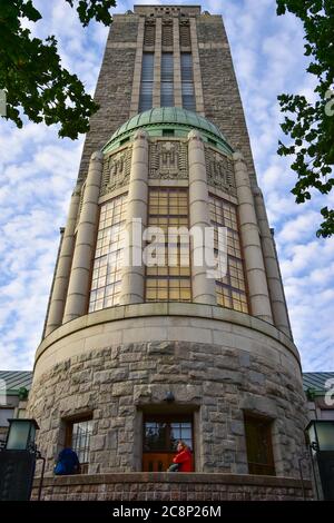 Kallion Kirkko è una chiesa luterana situata nel distretto di Kallio, a Helsinki, la capitale della Finlandia Foto Stock