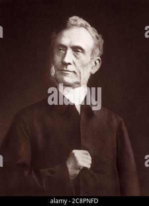 George Müller (1805-1898), un evangelista, ministro e missionario cristiano, ha aperto la strada ad alcune delle prime case di orfanotrofio di fede a Bristol, in Inghilterra, nel 1830. Affidandosi alla preghiera e alla fede, piuttosto che alla sollecitudine di fondi da parte di altri, Müller si preoccuperà di 10,024 orfani durante la sua vita. Ha fondato 117 scuole che hanno offerto l'educazione cristiana a più di 120,000. Foto Stock