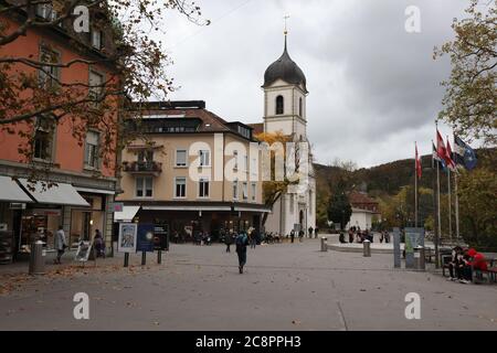 Baden, Kanton Argovia (AG)/ Svizzera - Novembre 02 2019: In autunno nel centro di Baden, cantone Argovia, Svizzera Foto Stock