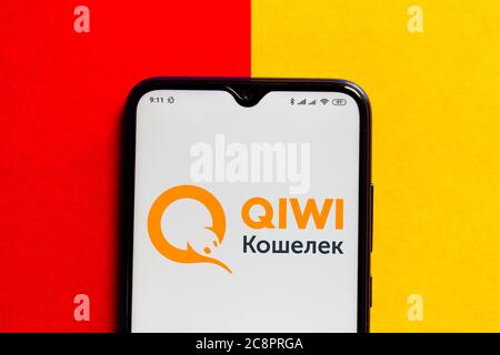 Brasile. 28 Marzo 2020. In questa illustrazione fotografica viene visualizzato il logo Qiwi sullo smartphone. Credit: Rafael Henrique/SOPA Images/ZUMA Wire/Alamy Live News Foto Stock