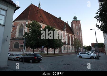 Ingolstadt, Baviera/Germania - Luglio 03 2019: Grande chiesa chiamata Liebfrauenmuenster situata nel centro della città bavarese Ingolstadt Foto Stock