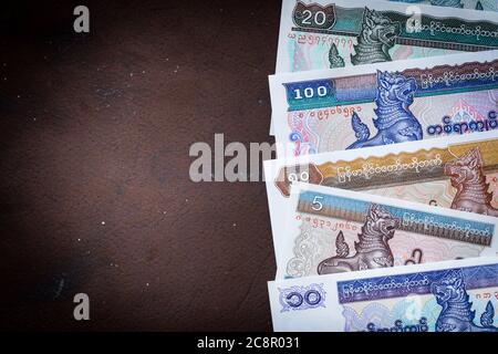 Myanmar valuta, Kyat, banconote di varie denominazioni, luogo per il testo Foto Stock