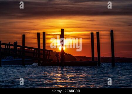 Un bellissimo tramonto sulla baia, East Greenwich, Rhode Island Foto Stock