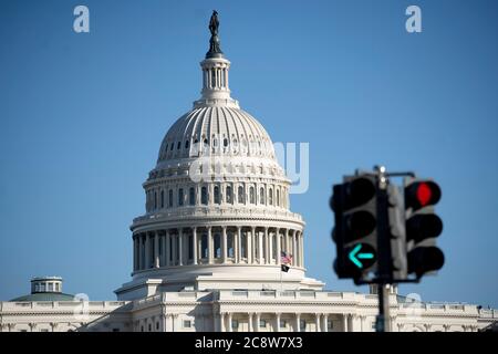 (200727) -- WASHINGTON, 27 luglio 2020 (Xinhua) -- il Campidoglio è visto a Washington, D.C., gli Stati Uniti, il 21 gennaio 2020. (Xinhua/Liu Jie) Foto Stock