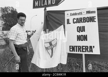 Lombardia, Italia, manifestazione contro la centrale a carbone di Tavazzano (giugno 1985) Foto Stock