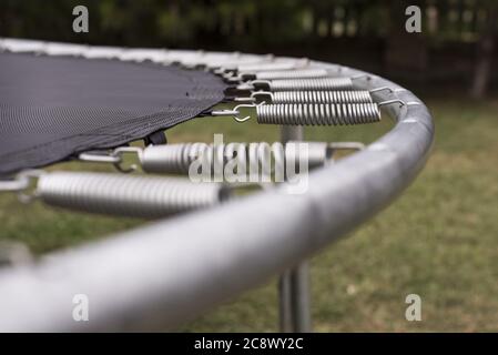 Fuoco selettivo di un trampolino nel parco Foto Stock