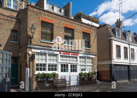 Esterno della Scuola di cucina di la cucina Caldesi a Cross Keys Close, Marylebone, Londra, Inghilterra, UK Foto Stock