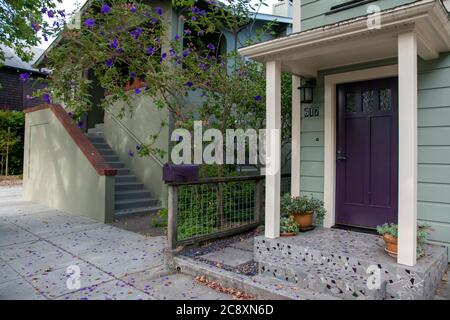 La domenica mattina a San Rafael, Marin County, California, Stati Uniti sono tranquille e tranquille. Foto Stock