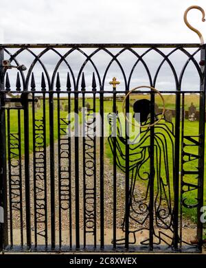 Porta che porta alla Chiesa di San Columba, Broad Bay, Point, Isle of Lewis, Western Isles, Outer Hebrides, Scotland, Regno Unito Foto Stock