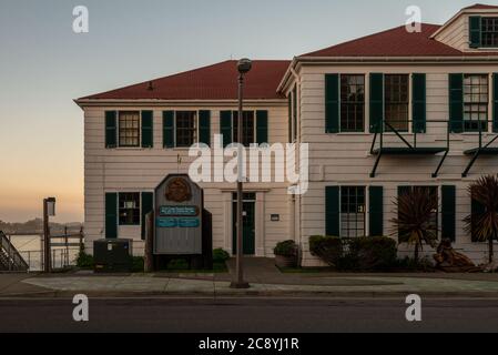 Vecchia stazione della guardia costiera a Bandon, Oregon Foto Stock