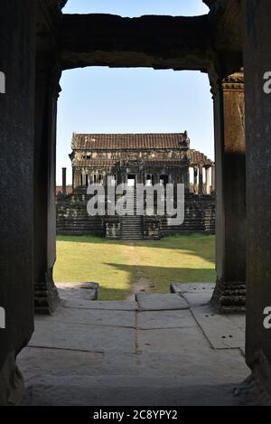 Outlook alla biblioteca di Angkor Wat, Cambogia Foto Stock