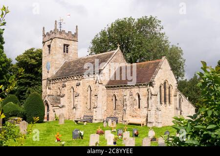 Chiesa parrocchiale di St. Oswald di Collingham con Harewood, Yorkshire, Inghilterra, Regno Unito Foto Stock