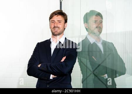 McNatt, Managing Director e business partner Chris Retzler Direttore tecnico (occhiali) Foto Stock