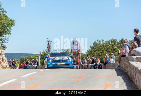 Col du Serre de Tourre, Francia - Luglio 15,2016: Il ciclista svizzero Steve Morabito del Team FDJ che cavalca durante una fase individuale di prova ad Ardeche Gor Foto Stock