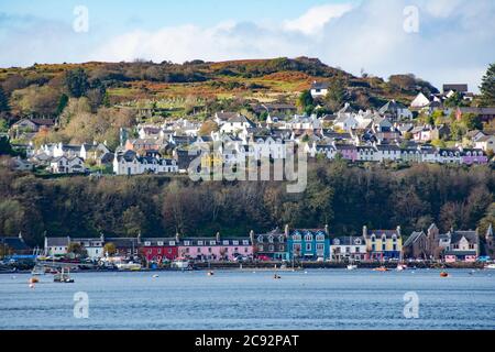 Tobermory, la capitale dell'isola di Mull nelle Ebridi scozzesi. Foto Stock