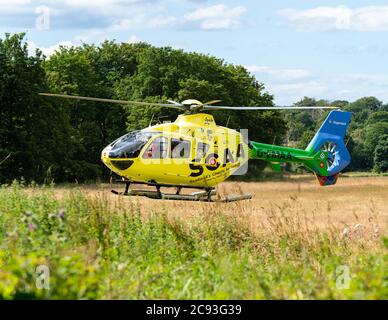 26 luglio 2020. Alvah Bridge, Banff, Aberdeenshire, Scozia, Regno Unito. Si tratta di uno degli SCAA, la Charity Air Ambulance Scozzese con partenza dal Ponte DI A. Foto Stock