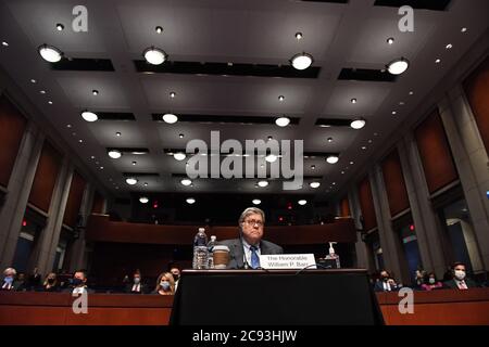 Il procuratore generale degli Stati Uniti William Barr testimonia davanti al Comitato della Camera degli Stati Uniti sul potere giudiziario sulla supervisione del Dipartimento di Giustizia su Capitol Hill a Washington, DC Martedì, 28 luglio 2020.Credit: Matt McClain/Pool via CNP/MediaPunch Foto Stock