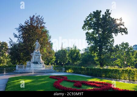 Vienna: parco Burggarten, Monumento di Mozart nel 01. Città vecchia, Vienna, Austria Foto Stock