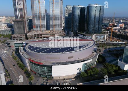 Los Angeles, Stati Uniti. 27 luglio 2020. Una visione generale dello Staples Center, lunedì 27 luglio 2020, a Los Angeles. Foto via credito: Newscom/Alamy Live News