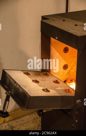 Tostatura perfetta dei chicchi di caffè Foto Stock